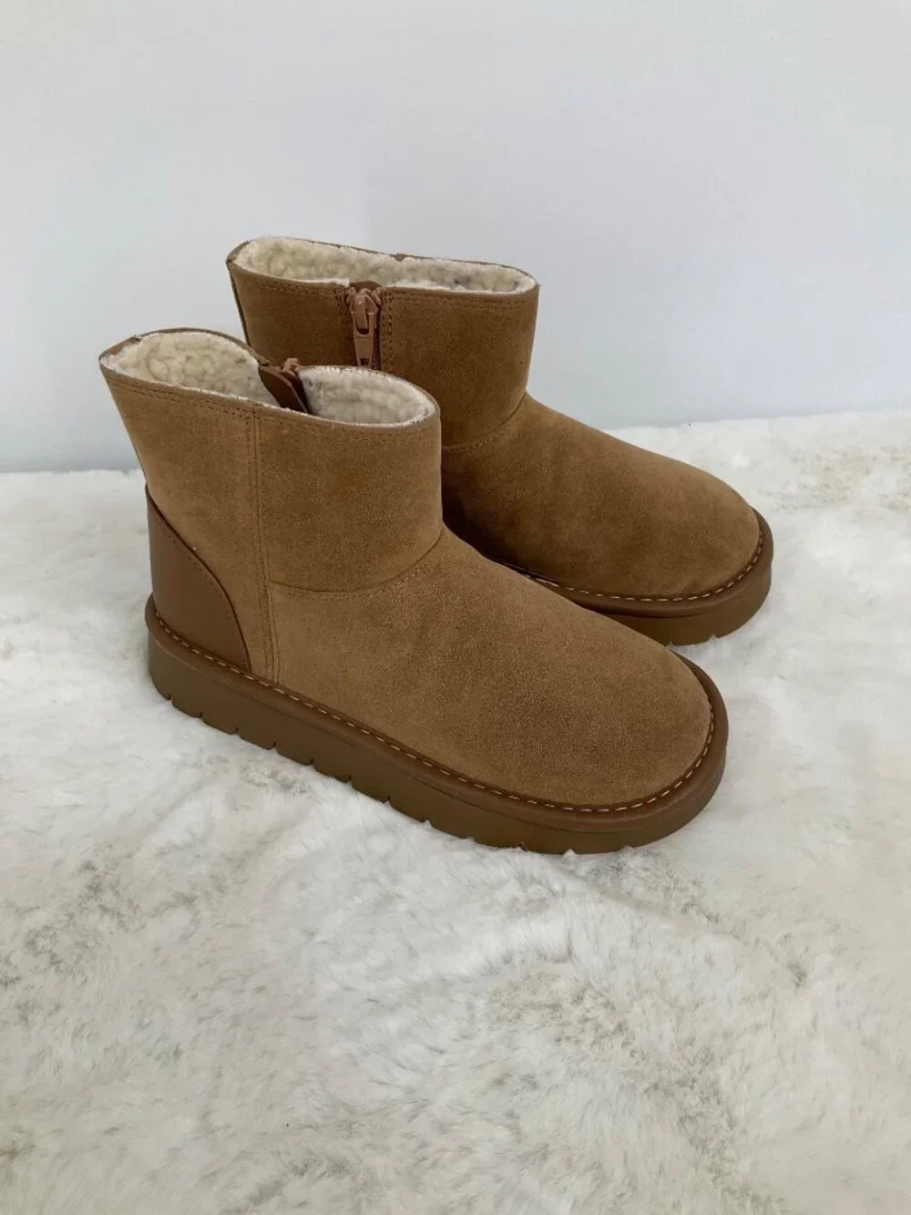 Cat and Jack Arlo Zipper Shearling Style Tan Boots Toddler Girls size 13 NEW